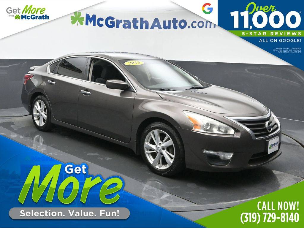 2013 Nissan Altima 2.5 SV — Sedan — 144,886 mi — Hiawatha, IA