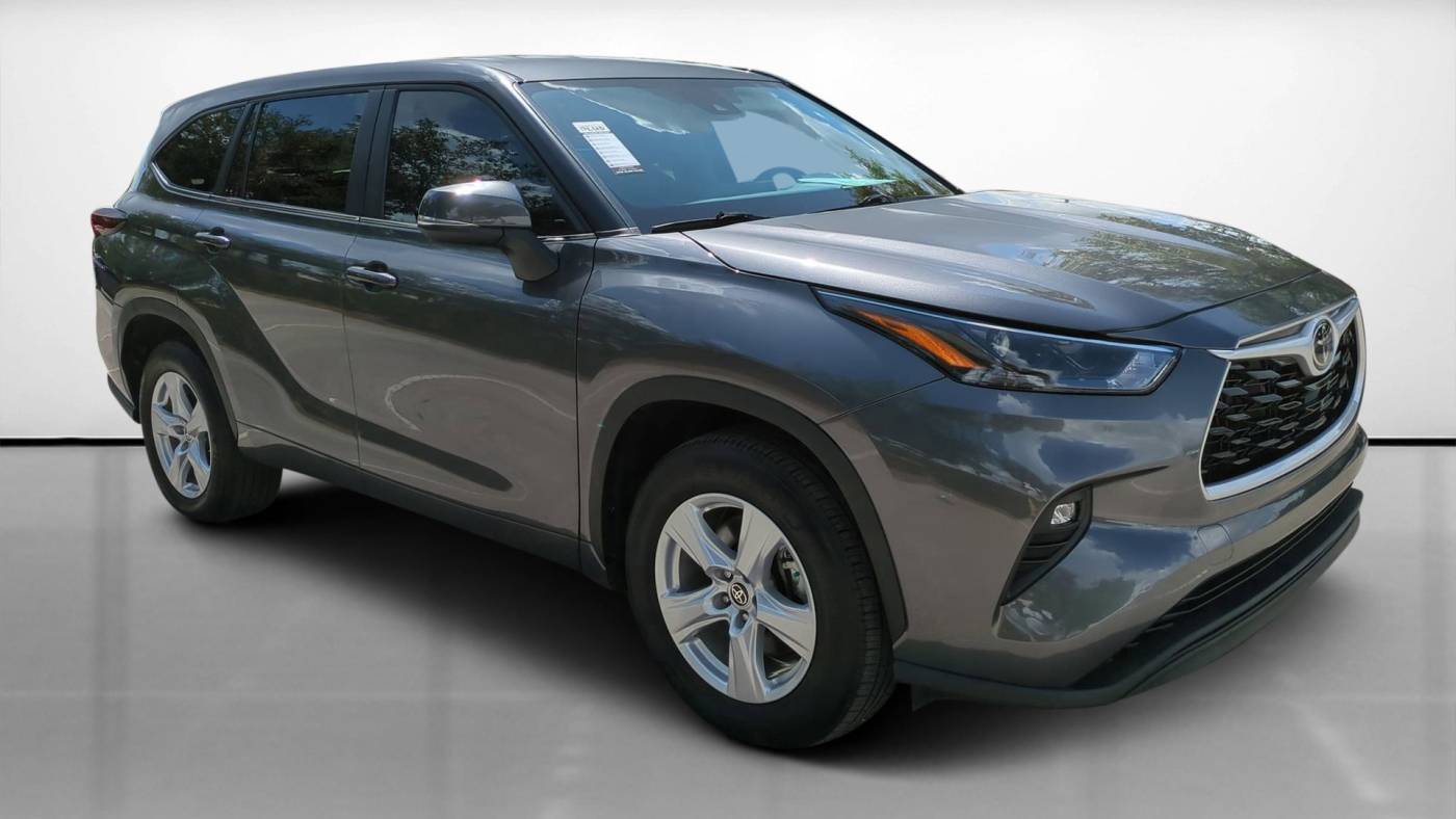 2024 Toyota Highlander LE