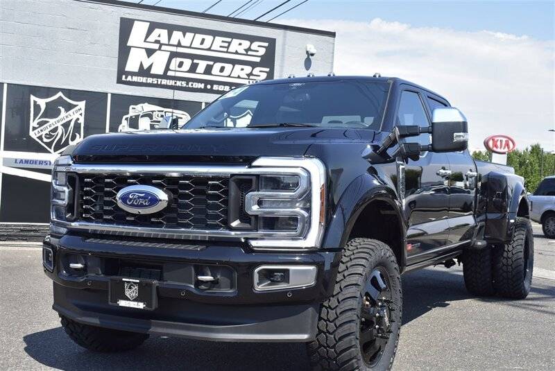 2024 Ford Super Duty F-450 Platinum — Pickup Truck — 3,566 mi — Gresham, OR