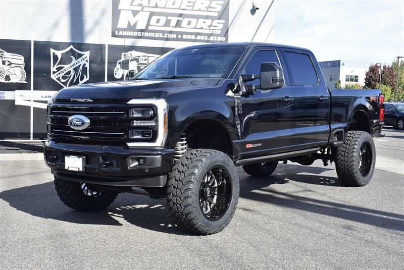 2025 Ford Super Duty F-250 Platinum — Pickup Truck — 9,401 mi — Gresham, OR