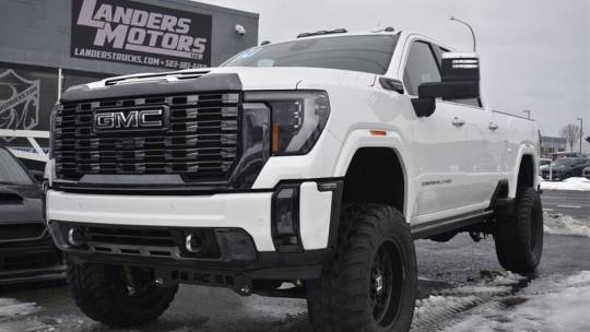 2024 GMC Sierra 3500HD Denali Ultimate — Pickup Truck — 4,620 mi — Gresham, OR