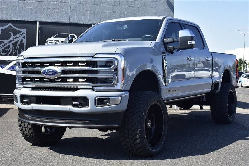 2024 Ford Super Duty F-350 Platinum — Pickup Truck — 17,014 mi — Gresham, OR