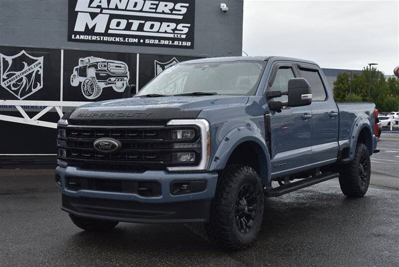 2023 Ford Super Duty F-350 LARIAT — Pickup Truck — 32,104 mi — Gresham, OR