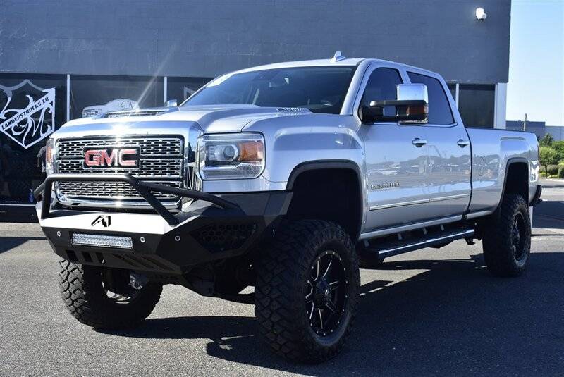 2019 GMC Sierra 3500HD Denali — Pickup Truck — 60,042 mi — Gresham, OR