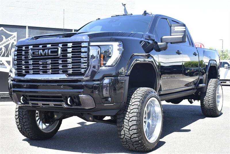 2024 GMC Sierra 3500HD Denali Ultimate — Pickup Truck — 16,883 mi — Gresham, OR