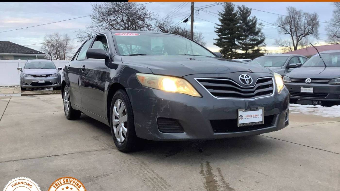 2011 Toyota Camry Base — Sedan — 141,611 mi — East Peoria, IL
