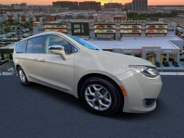 2020 Chrysler Pacifica Limited — Minivan — 54,338 mi — Tampa, FL
