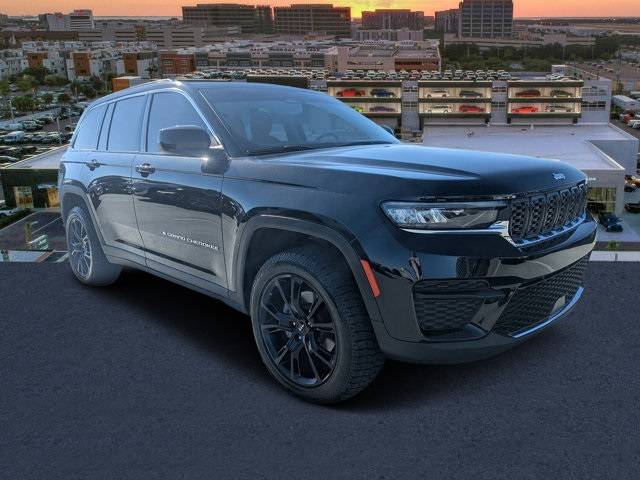 2023 Jeep Grand Cherokee Laredo — SUV — 13,933 mi — Tampa, FL