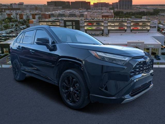 2022 Toyota RAV4 Hybrid SE — SUV — 33,352 mi — Tampa, FL