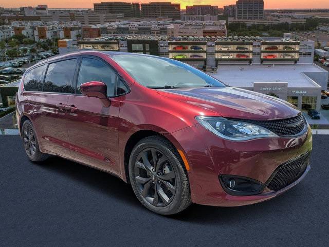 2018 Chrysler Pacifica Touring L Plus — Minivan — 62,349 mi — Tampa, FL