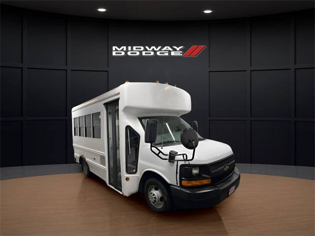 2009 Chevrolet Express Commercial Cutaway 3500 Work Van — Chassis Cab Truck — 15,004 mi — Chicago, IL