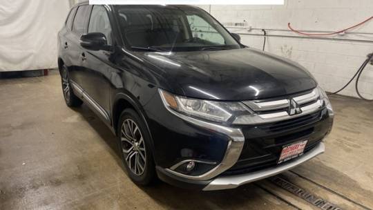 2018 Mitsubishi Outlander SEL — SUV — 90,283 mi — Chicago, IL