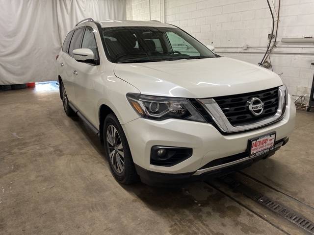 2017 Nissan Pathfinder SV — SUV — 70,108 mi — Chicago, IL