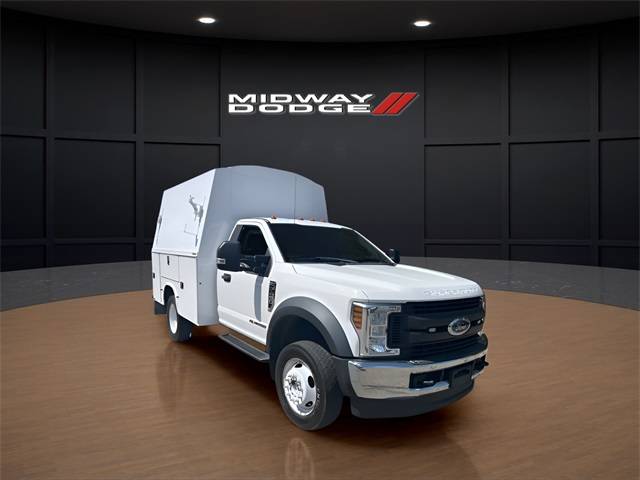2018 Ford Super Duty F-450 Chassis Cab XL — Chassis Cab Truck — 85,187 mi — Chicago, IL