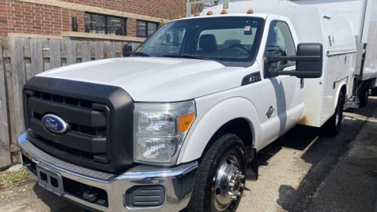 2011 Ford Super Duty F-350 Chassis Cab XL — Chassis Cab Truck — 165,563 mi — Chicago, IL