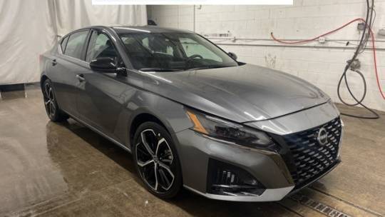 2024 Nissan Altima SR — Sedan — 21,525 mi — Chicago, IL