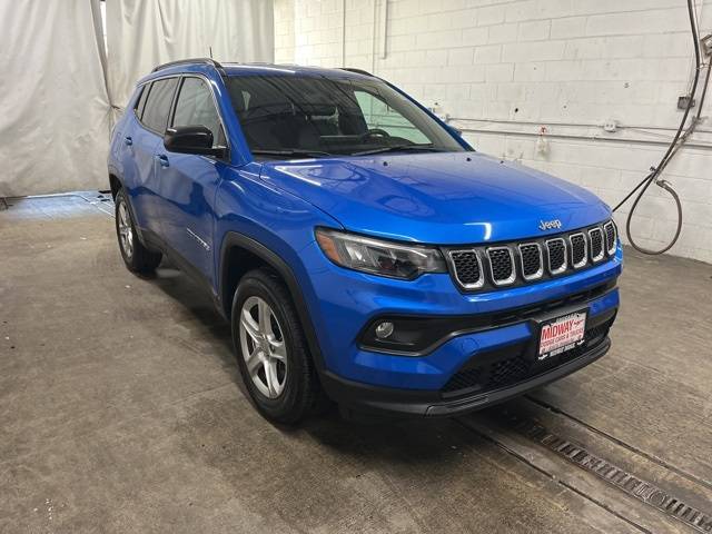 2023 Jeep Compass Latitude — SUV — 28,742 mi — Chicago, IL