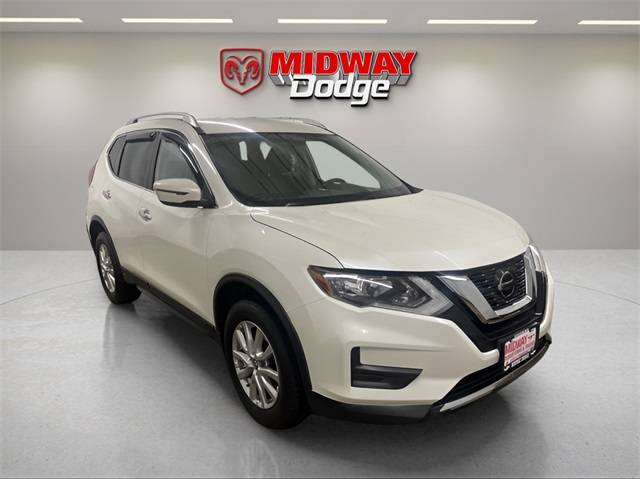 2018 Nissan Rogue SV — SUV — 79,235 mi — Chicago, IL