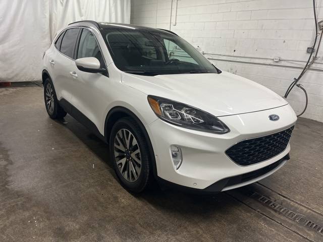 2020 Ford Escape Titanium — SUV — 76,921 mi — Chicago, IL