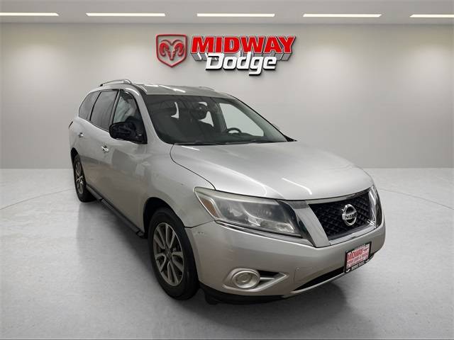 2016 Nissan Pathfinder S — SUV — 100,003 mi — Chicago, IL