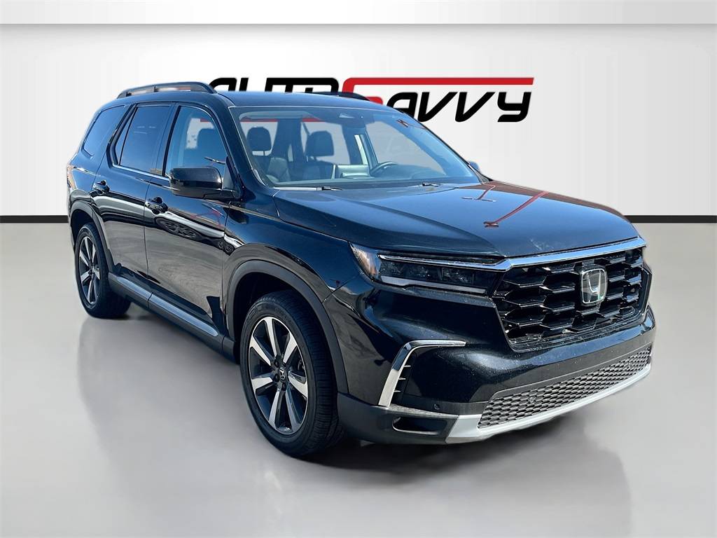 2025 Honda Pilot Touring — SUV — 2,940 mi — Lindon, UT