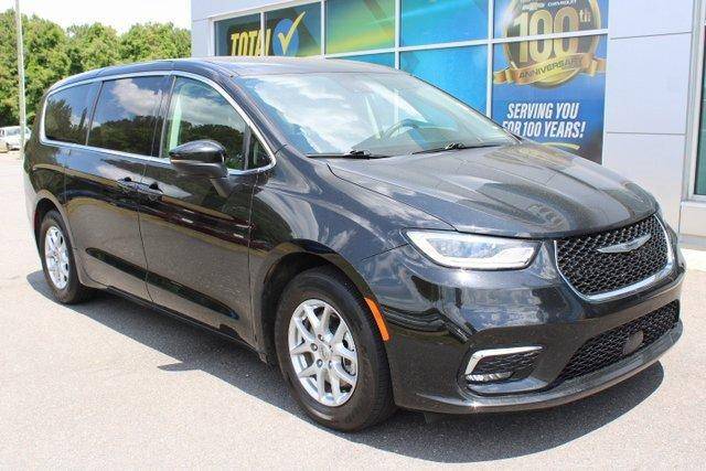 2023 Chrysler Pacifica Touring L — Minivan — 63,328 mi — Lancaster, SC