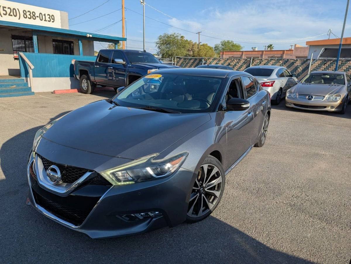 2016 Nissan Maxima SR — Sedan — 91,975 mi — Tucson, AZ