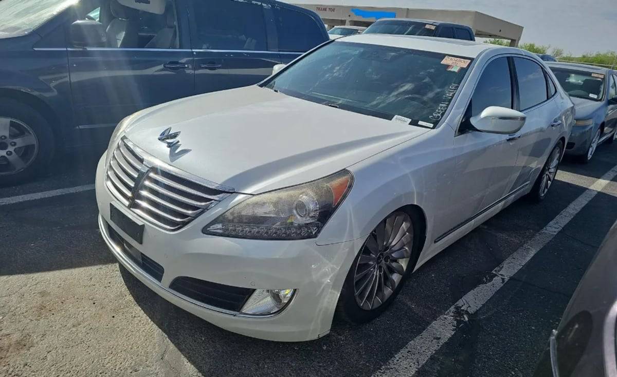 2014 Hyundai Equus Signature — Sedan — 99,729 mi — Tucson, AZ