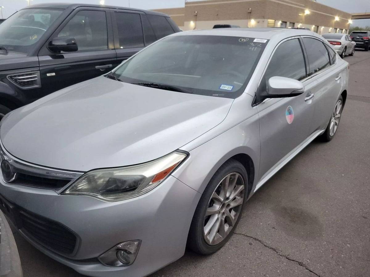 2013 Toyota Avalon Limited — Sedan — 146,255 mi — Tucson, AZ