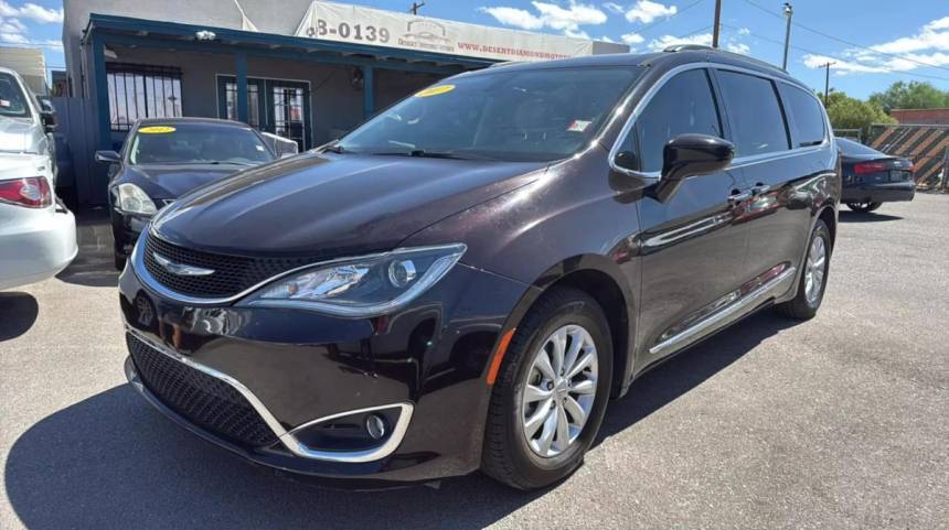 2017 Chrysler Pacifica Touring L — Minivan — 82,130 mi — Tucson, AZ