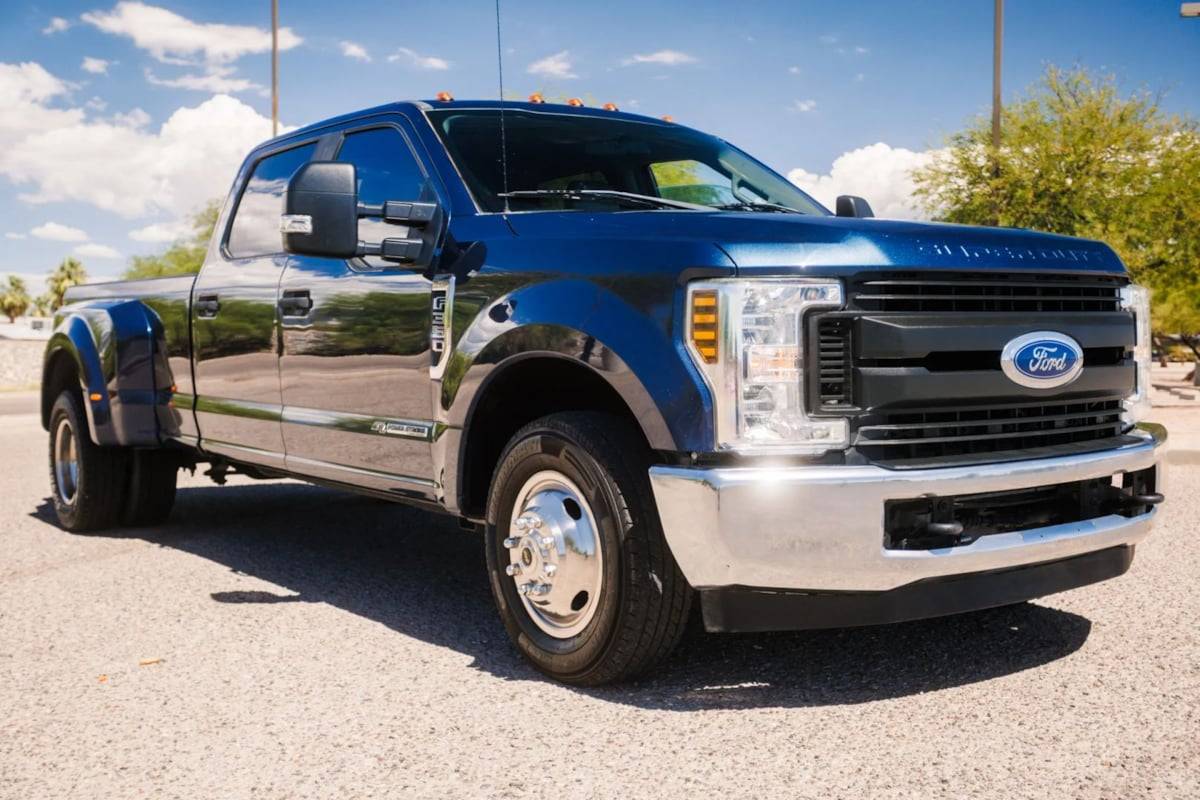 2019 Ford Super Duty F-350 XL — Pickup Truck — 101,674 mi — Tucson, AZ