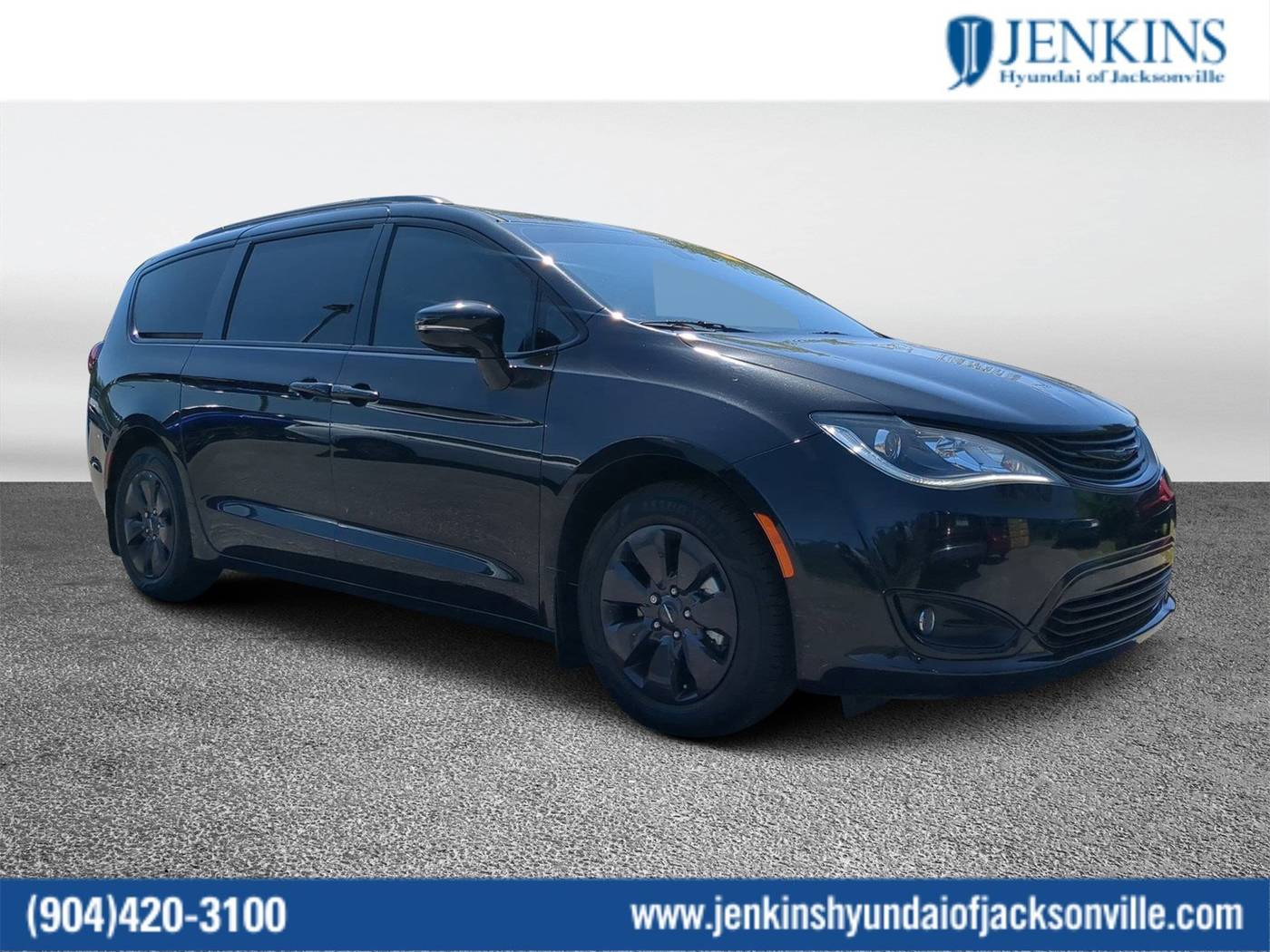 2019 Chrysler Pacifica Hybrid Limited — Minivan — 69,517 mi — Jacksonville, FL