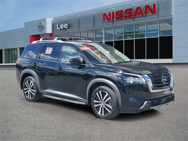 2023 Nissan Pathfinder Platinum — SUV — 14,093 mi — Fort Walton Beach, FL