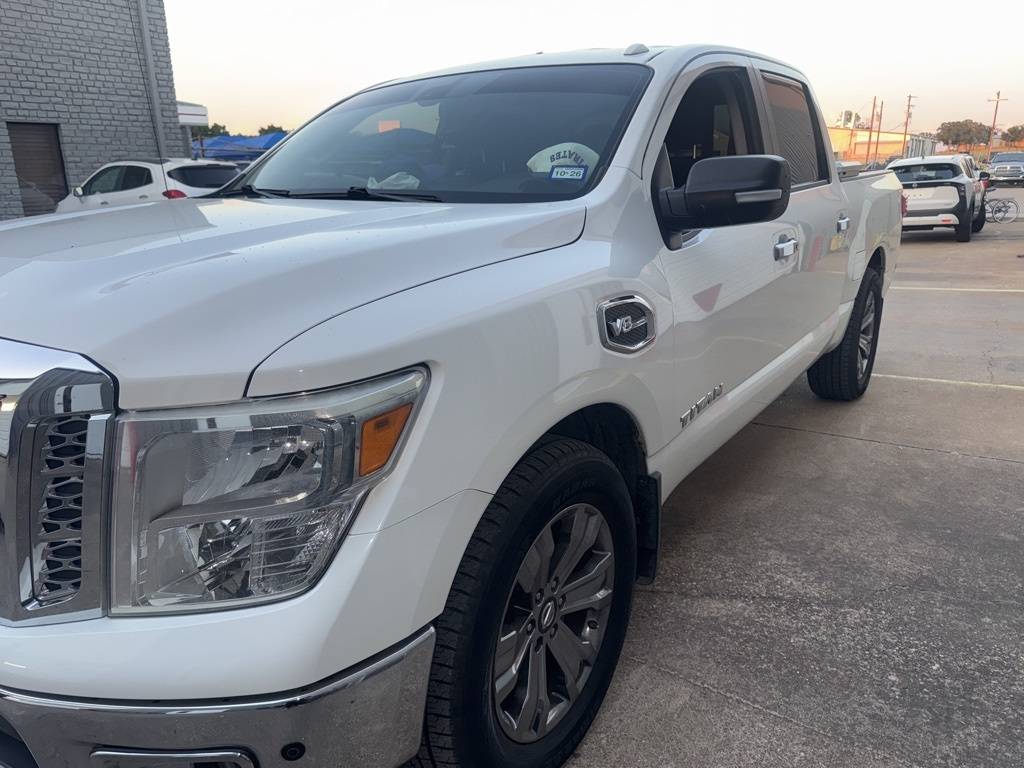 2017 Nissan Titan SV — Pickup Truck — 93,511 mi — Granbury, TX