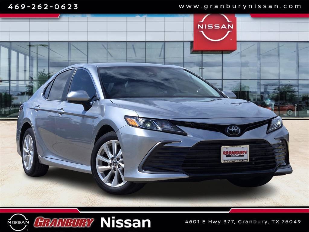 2023 Toyota Camry LE — Sedan — 14,000 mi — Granbury, TX