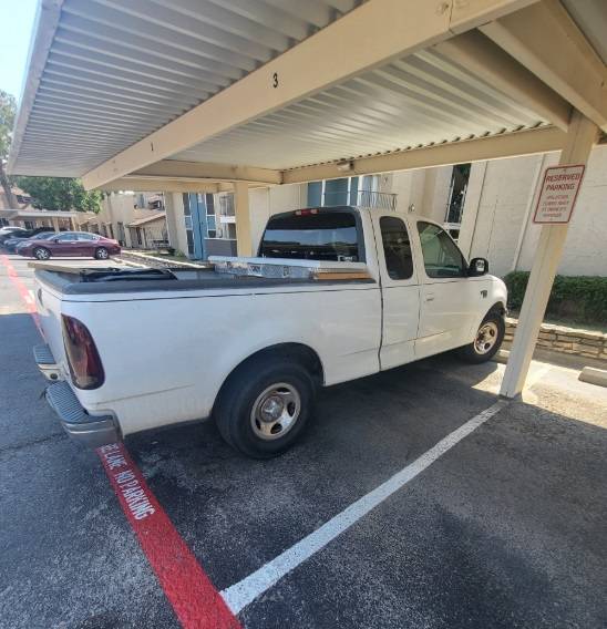 1999 Ford F-150 XL — Pickup Truck — 287,000 mi — Granbury, TX