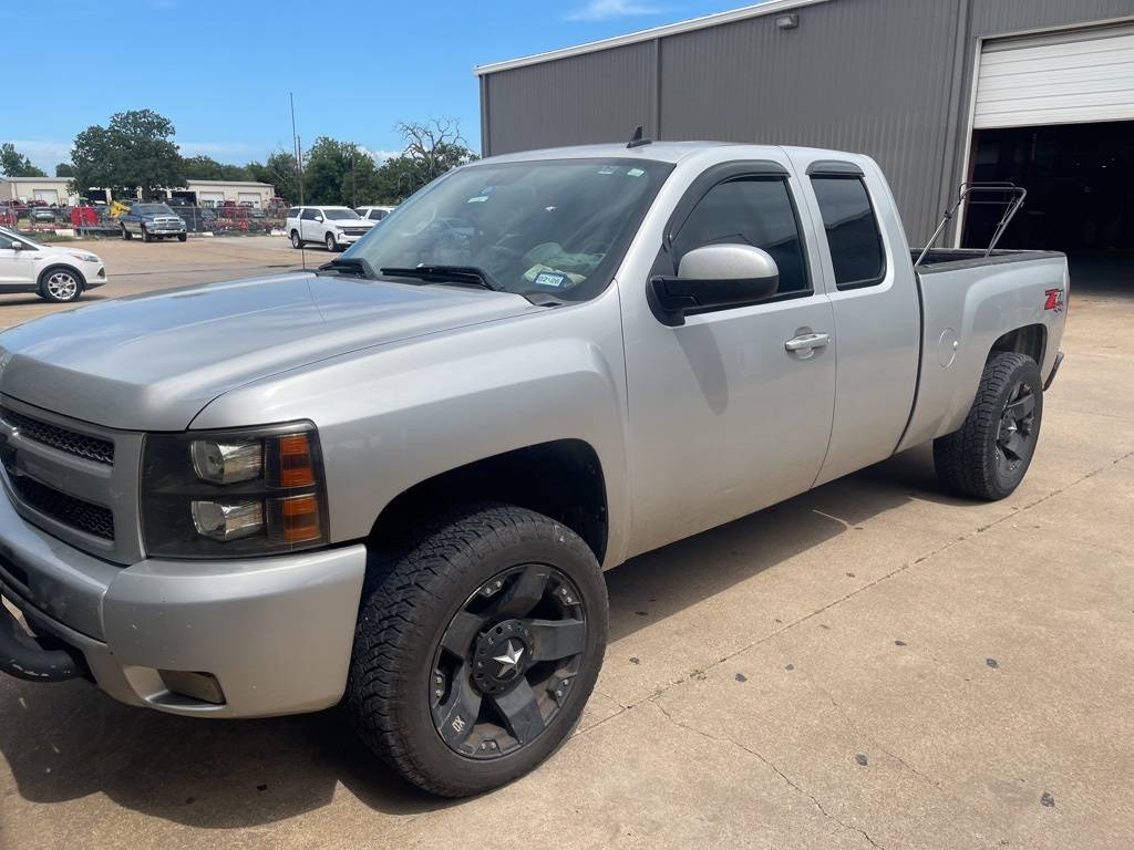 2011 Chevrolet Silverado 1500 LT — Pickup Truck — 240,198 mi — Granbury, TX