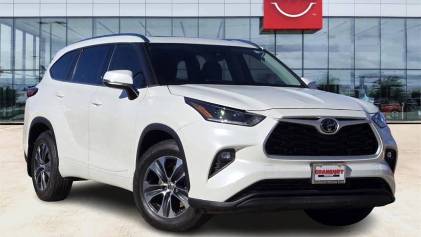 2021 Toyota Highlander XLE — SUV — 90,598 mi — Granbury, TX