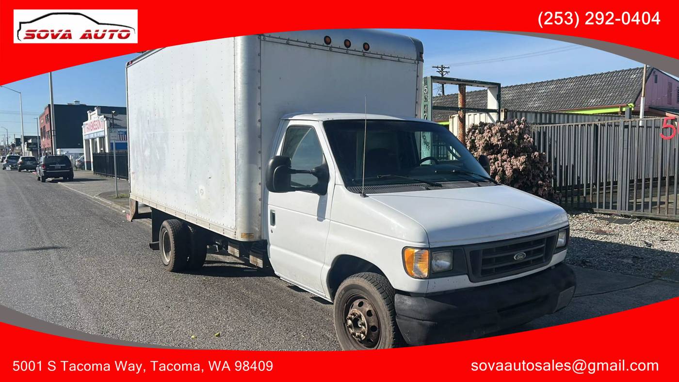 2004 Ford Econoline Commercial Cutaway E-450