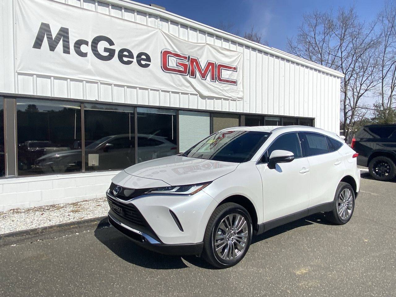 2024 Toyota Venza XLE — SUV — 3,517 mi — Charlton, MA