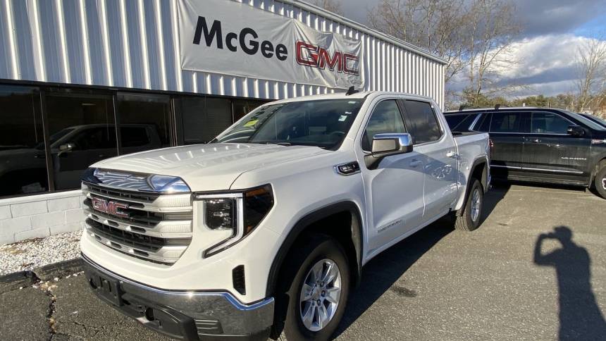2024 GMC Sierra 1500 SLE — Pickup Truck — 5,161 mi — Charlton, MA