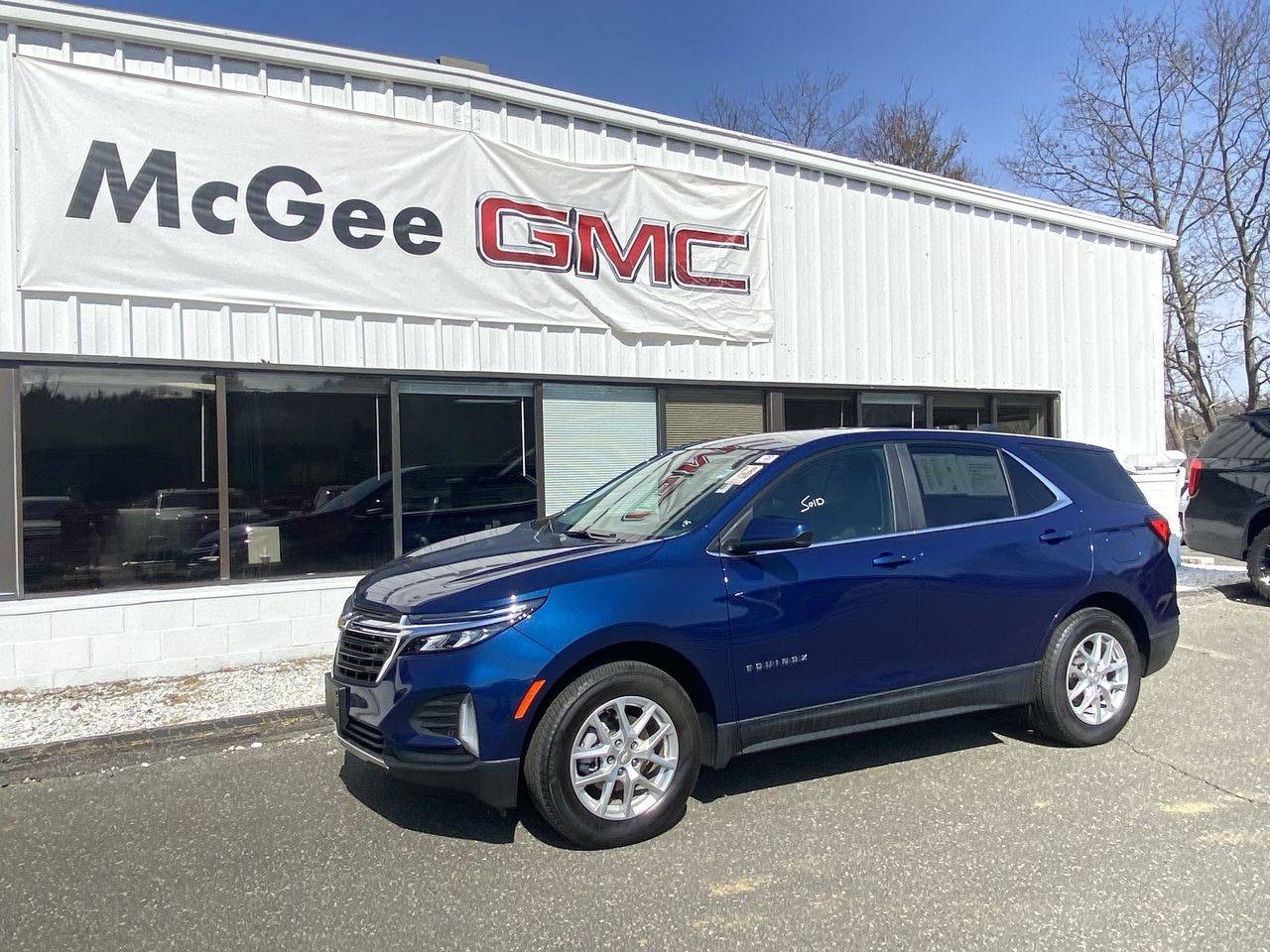 2022 Chevrolet Equinox LT — SUV — 11,037 mi — Charlton, MA