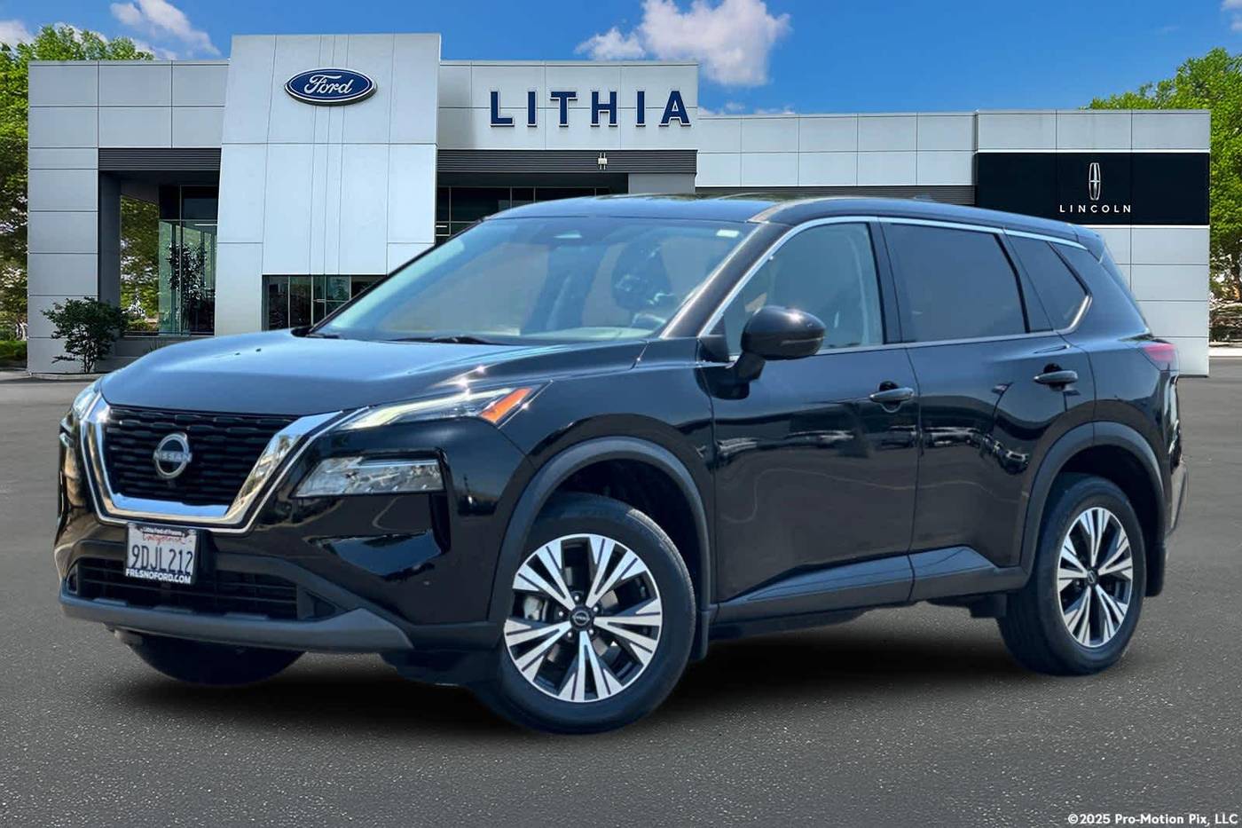 2022 Nissan Rogue SV — SUV — 20,045 mi — Fresno, CA