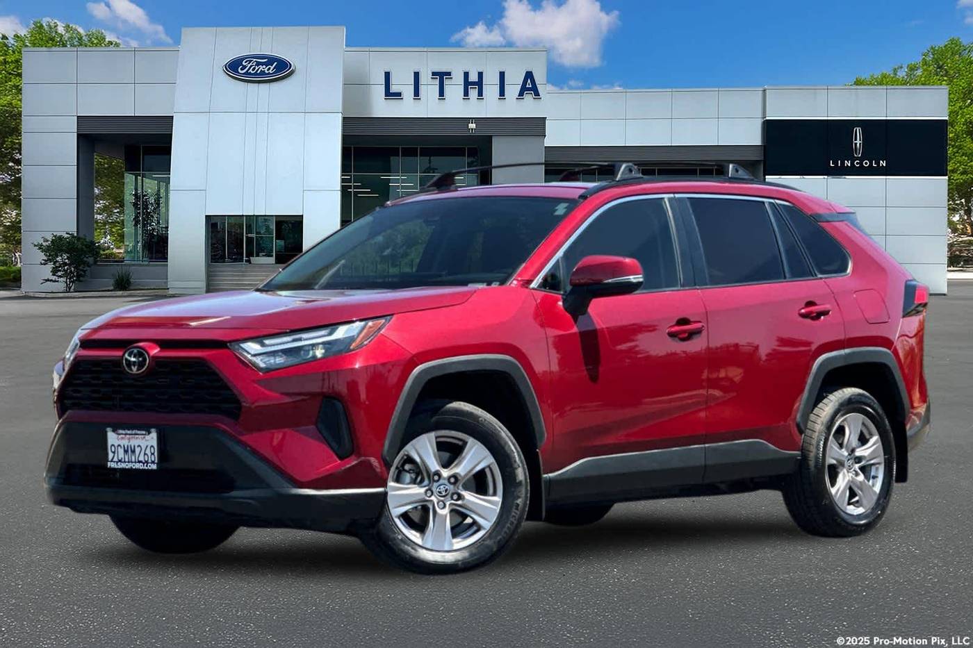 2022 Toyota RAV4 XLE — SUV — 18,177 mi — Fresno, CA