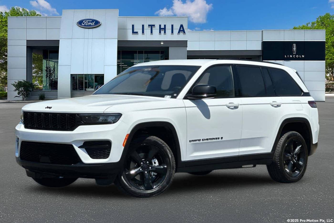 2023 Jeep Grand Cherokee Altitude — SUV — 53,302 mi — Fresno, CA