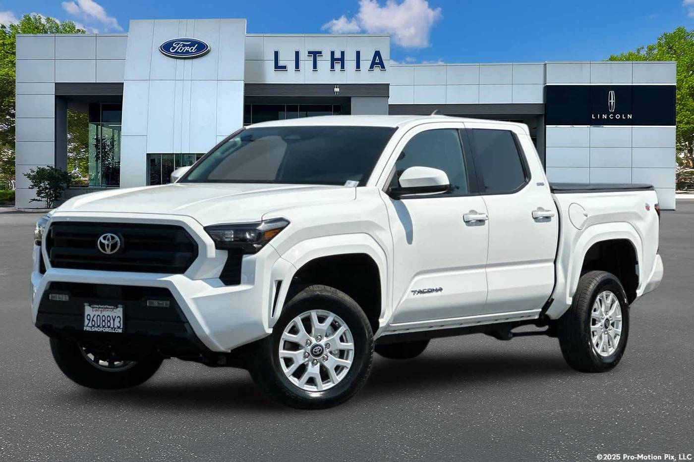2024 Toyota Tacoma SR5 — Pickup Truck — 7,337 mi — Fresno, CA