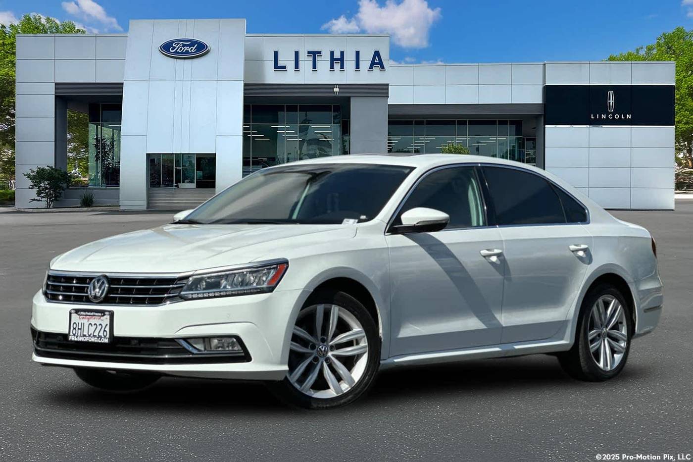2018 Volkswagen Passat 2.0T SE — Sedan — 70,911 mi — Fresno, CA