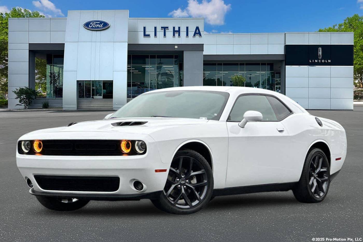 2023 Dodge Challenger SXT — Coupe — 37,298 mi — Fresno, CA