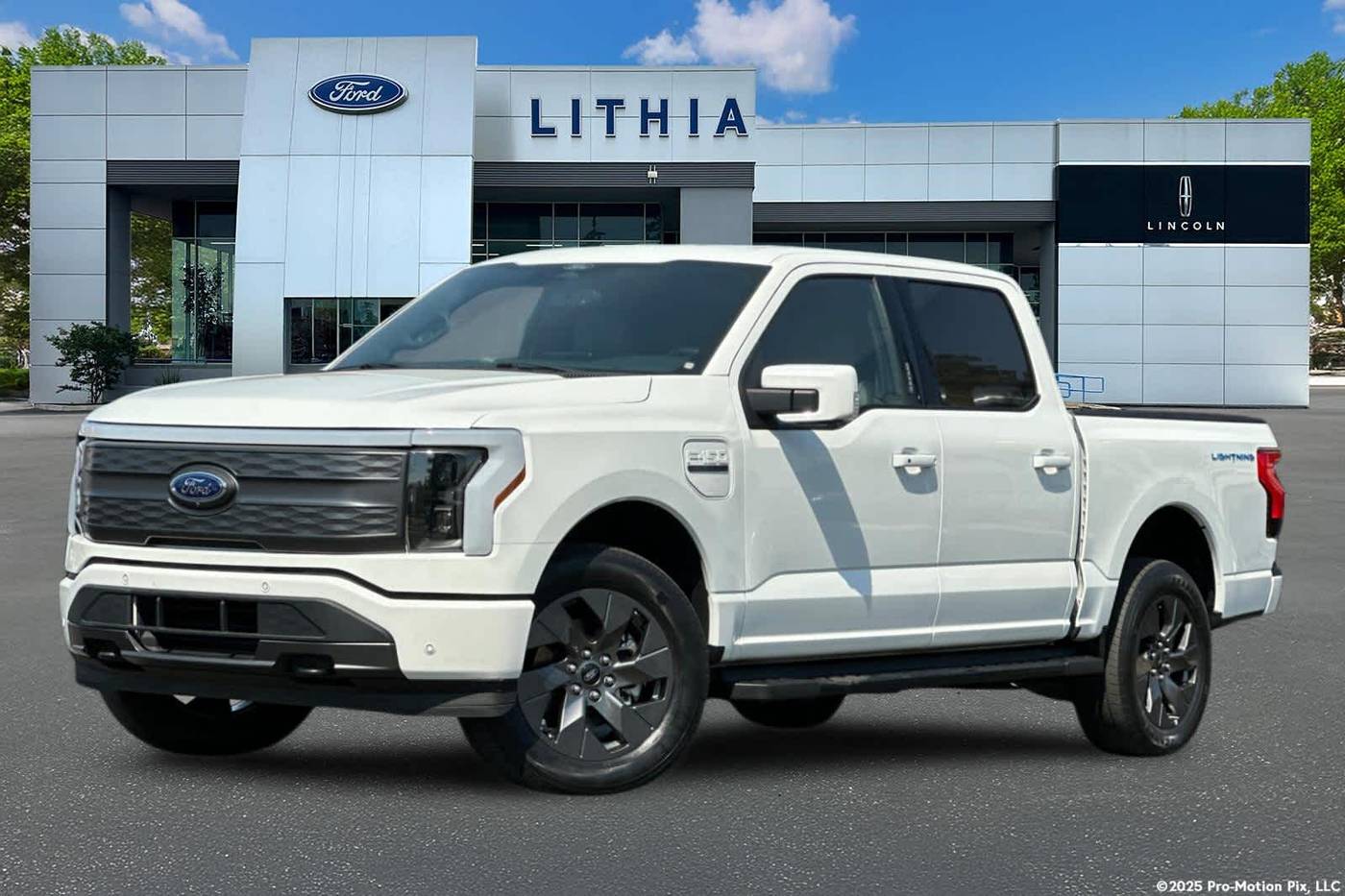 2022 Ford F-150 Lightning LARIAT — Pickup Truck — 43,645 mi — Fresno, CA