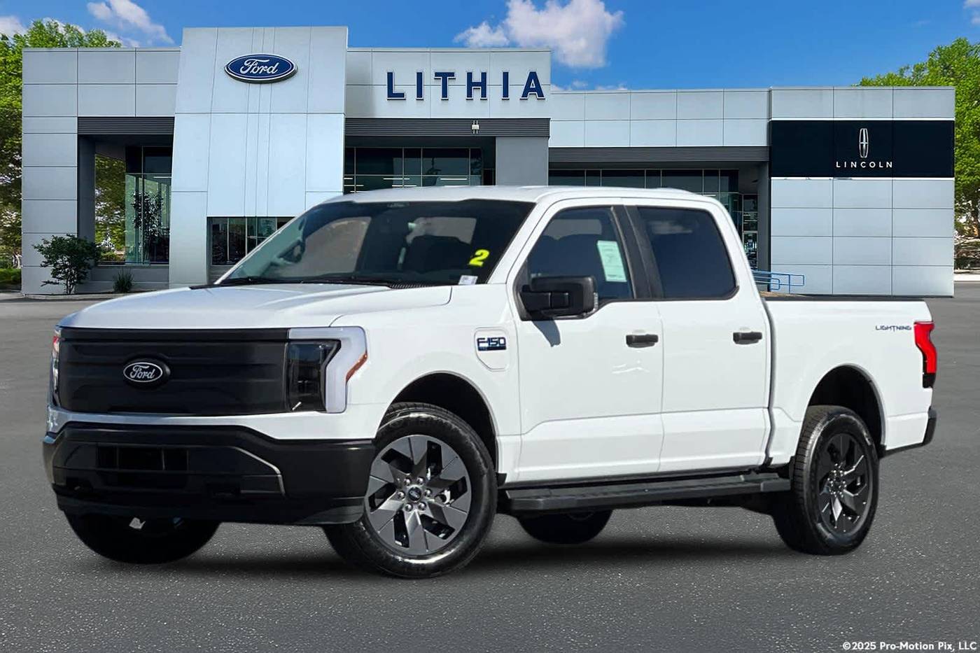 2024 Ford F-150 Lightning Pro